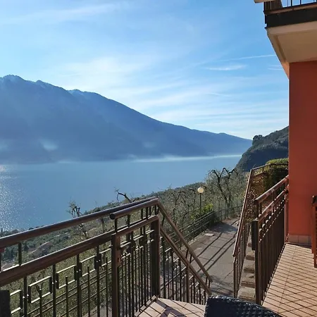 Apartment Mont&lac Limone sul Garda