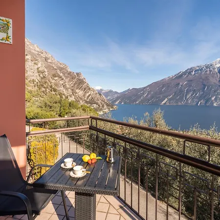 Mont&lac View In Limone Apartamento