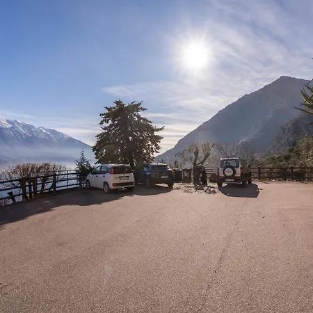 Mont&lac View In Limone * Limone sul Garda